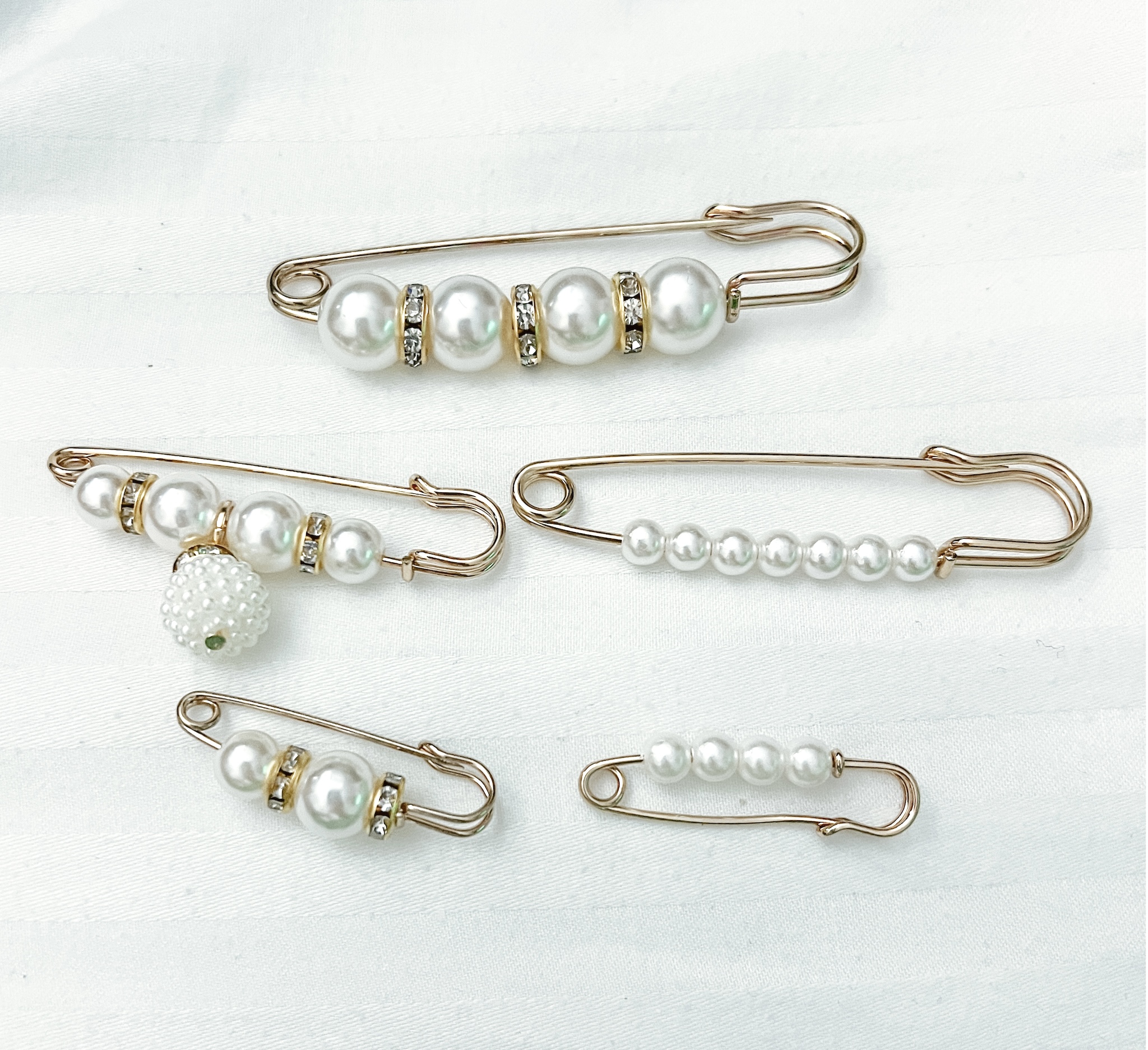 pearl fancy pins  ♡