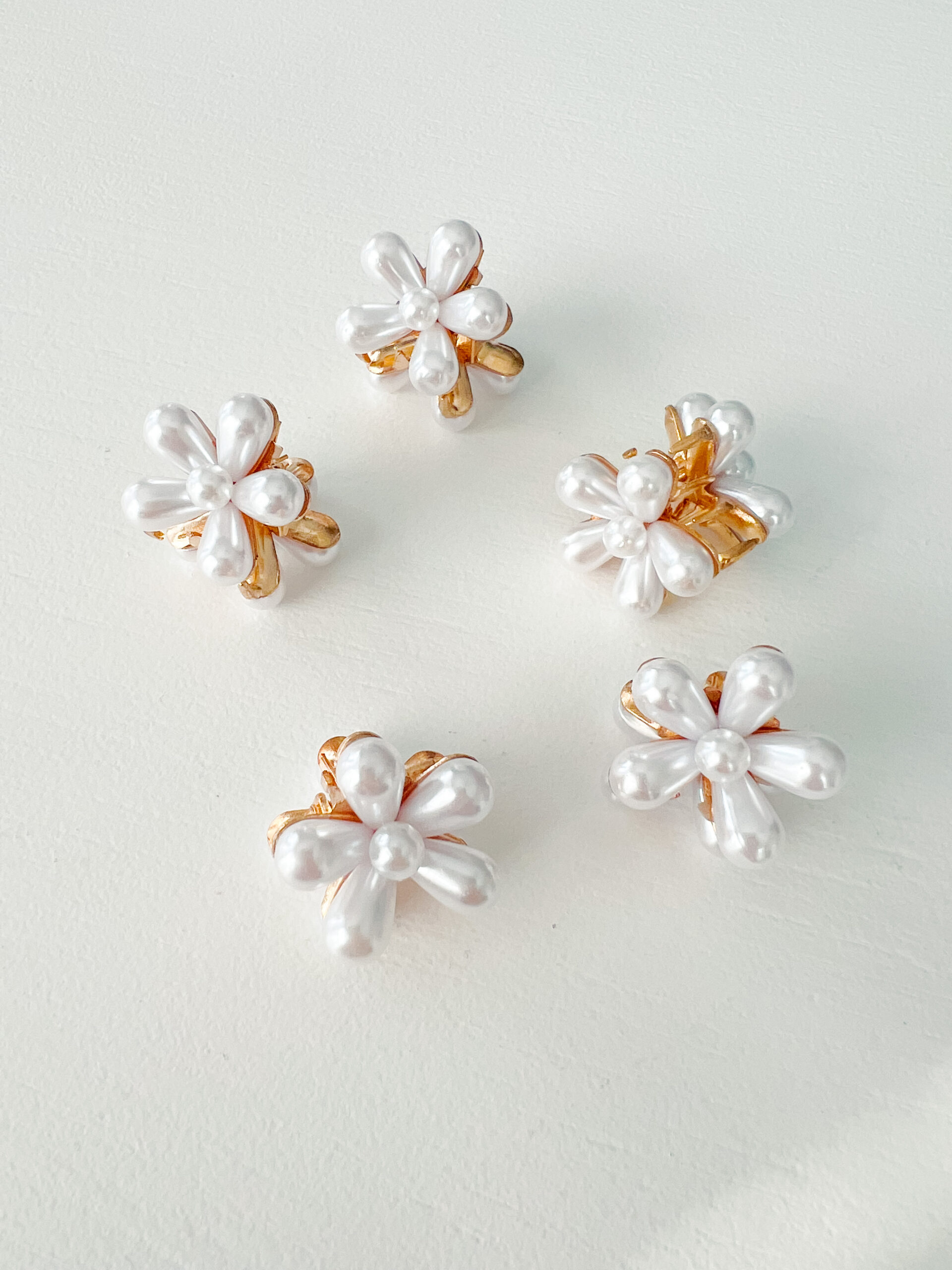 pearl hair clips ♡ 